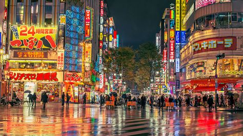 https://flic.kr/p/dyJ1ZV | Kabukicho, Rainy Night | Kabukicho late at night is always fun. So many interesting characters. Hi-res version <a href="http://www.flickr.com/photos/tokyofashion/8246607151/sizes/o/in/photostream/">here</a>. Ginkakuji, Shinjuku Gyoen, Tokyo Disneysea, Tokyo Tour, Japan Holidays, Kabukicho, Luxury Travel Destinations, Tokyo Night, Tokyo City