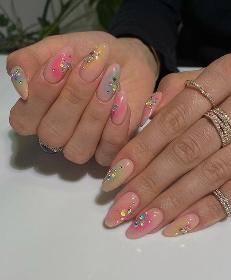 Nails With Gems, Colorful Aura, Aura Nails, Confetti Nails, Airbrush Nails, London Nails, Gem Nails, Minimalist Nails, Fire Nails