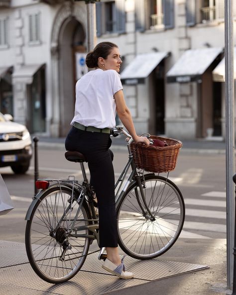 Scott Schuman | Ok! Milan just won’t stop being fabulous 🤷🏼‍♂️ | Instagram Scott Schuman, Bicycle Chic, July 11, Milan, Fashion Looks, Instagram Profile, Bicycle, Style Inspiration, Bike