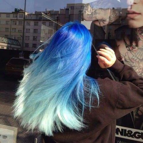 Blue Ombre Hair, Hair Color Crazy, Pretty Hair Color, Pastel Hair, Dye My Hair, Hair Dye Colors, Hair Inspiration Color, Hair Inspo Color, Rainbow Hair