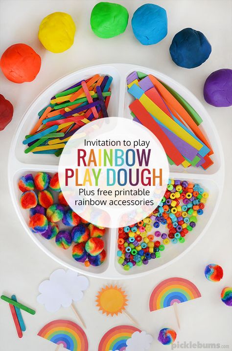 Rainbow Play Dough! A perfect spring craft for preschooler and toddlers while working on their colors! Playdoh Tray, Playdough Center, Play Dough Party, Rainbow Playdough, Playdough Ideas, Play Dough Invitation, Rainbow Science, Playdough Party, Dough Ideas