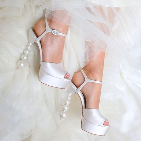 SOPHIA WEBSTER on Instagram: "Say YES to the shoes 🤍✨... our 'Natalia' Perla platforms are elegant and adoring; ideal to say "I do" in! 💍✨✨ #SophiaWebster #SophiaWebsterNatalia #SophiaWebsterBridal" Sophia Webster Heels, Embroidery Sandals, Regency Wedding, High Heel Platform Sandals, Sophia Webster Shoes, Pointy Heels, Crystal Heels, High Heel Platform, White Halter Maxi Dress