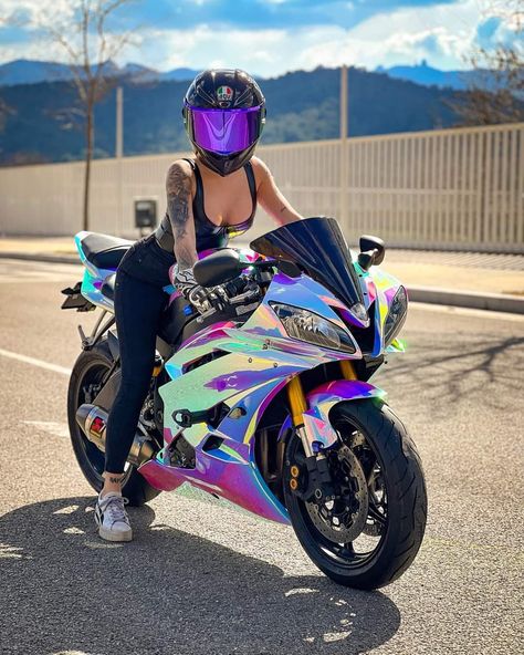 Moto Ninja, Purple Motorcycle, Motorcycle Momma, Pink Motorcycle, Female Motorcycle Riders, Image Moto, Motorcross Bike, Custom Sport Bikes, Motorcycle Aesthetic