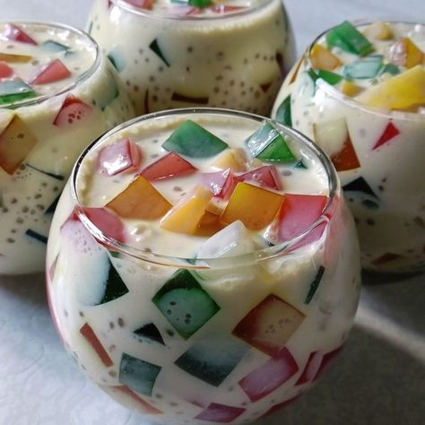 153K views · 7.6K reactions | Easy to make delicious fruity jelly tapioca dessert | Easy to make delicious fruity jelly tapioca dessert | By Yummy And Sweets | Facebook Tapioca Jello Salad Recipe, Mango Jelly Tapioca, Asian Tapioca Dessert, Flavored Tapioca Pudding, Tapioca Mango Dessert, Tapioca Drink, Tapioca Dessert, Mango Sago, Jello Dessert