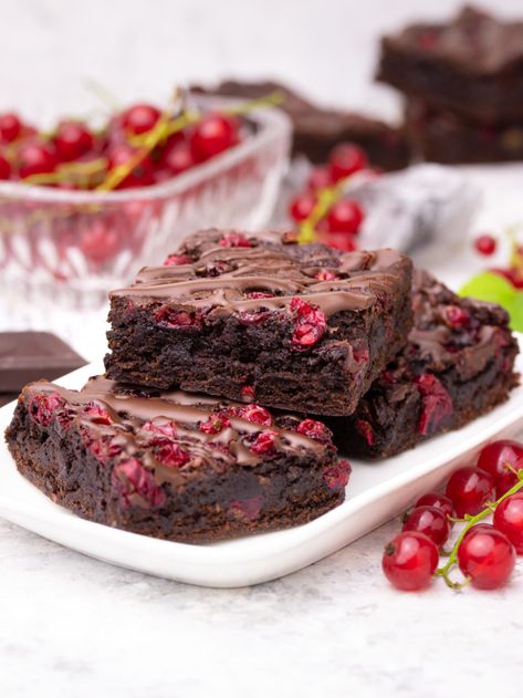 Red Currant Brownies – The Veggienator Red Currant Recipe, Currant Recipes, Red Currants, Vegan Cakes, Brownie Ingredients, Red Currant, Vegan Healthy, Sweet Cakes, Something Sweet