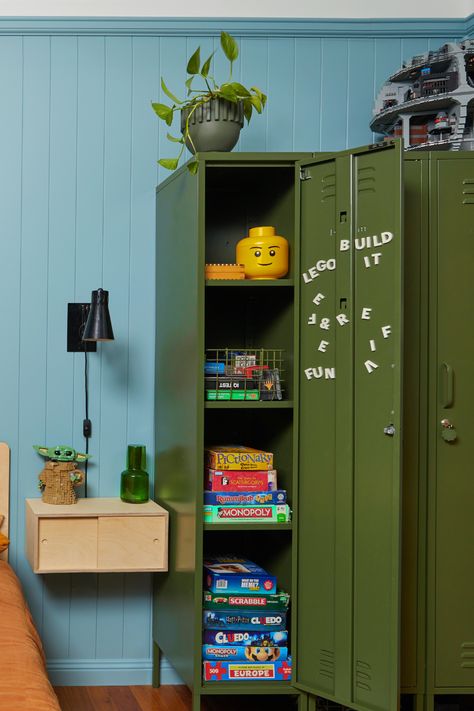 Read how to upgrade and organise your teenager’s bedroom into a calming and colourful space. These are the top tips you need to know when sprucing up your teen’s room. Teen Room Inspiration, Teen Bedroom Colors, Locker Bedroom, Bedroom Colours, Letterpress Drawer, Blue Wall Colors, Plywood Design, Breaking The Rules, Son Bedroom