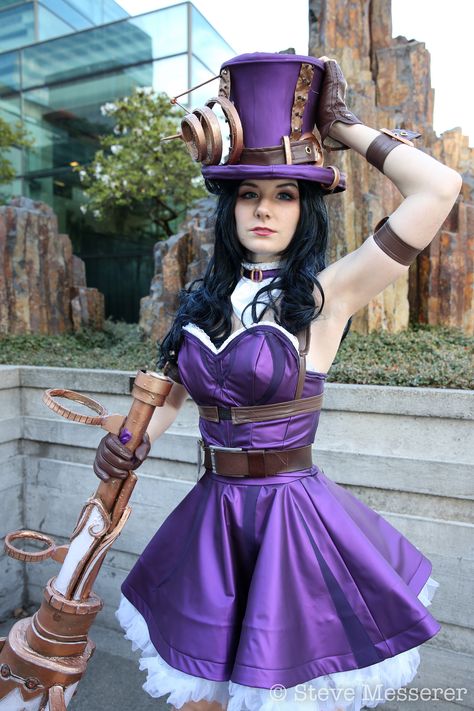 Duo Cosplay, Caitlyn Cosplay, Cosplay Lol, Lol Cosplay, Cosplay Costumes For Women, Cosplay League Of Legends, Men Cosplay, Cosplay Inspiration, Male Cosplay