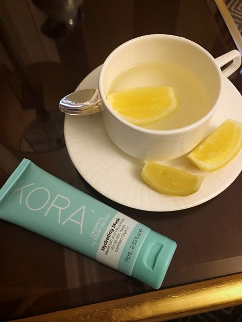 Water With Lemon, Kora Organics, Lip Gloss Homemade, Warm Lemon Water, Health Cleanse, My Morning Routine, Digestion Process, Beauty Gadgets, Healthy Girl