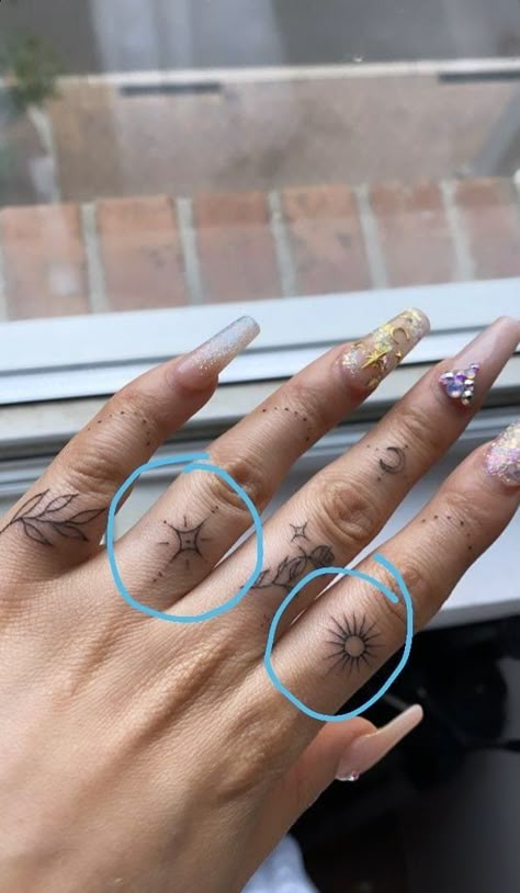 Patchwork And Sleeve Tattoo, Hand Tattoos Feminine, Moon Phases Hand Tattoo, Hippie Hand Tattoos, Small Feminist Tattoos, Finger And Hand Tattoos, Dainty Hand Tattoos For Women, Sun Hand Tattoo, Sun Finger Tattoo