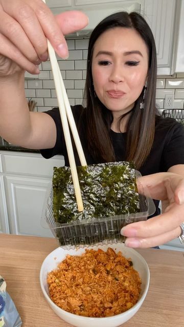 My Nguyen on Instagram: "Reposting this because IG deleted muted the original video. Save my recipe for Kimchi Salmon Fried Rice! I really just eyeball my ingredient measurements because it always depends on how much leftover salmon and rice I have. The ingredients are sesame oil, minced garlic, salmon, rice, egg, kimchi, gochujang, soy sauce and green onions. I like to serve my Kimchi Salmon Fried Rice with roasted seaweed. #kimchifriedrice #friedrice #salmonrecipe #salmonandrice #salmonbowl #l Seaweed And Rice, Salmon Fried, Salmon Fried Rice, Rice Egg, Roasted Seaweed, Salmon Breakfast, Vermicelli Recipes, Cooking With Fresh Herbs, Salmon Rice