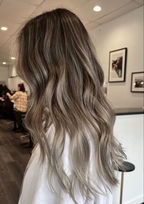 Winter Brown Hair With Highlights, Mousey Brown Hair With Highlights, Ashy Blonde Balayage On Dark Hair, Winter Balayage, Balage Hair, Dark Era, Baby Highlights, Balayage Long Hair, Balayage Ideas