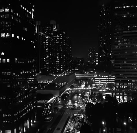 City Widgets, Black City Aesthetic, Luxury City, City Lights At Night, Life Goals Future, Urban Aesthetic, Dark City, Dark Pictures, Dark Feminine Aesthetic