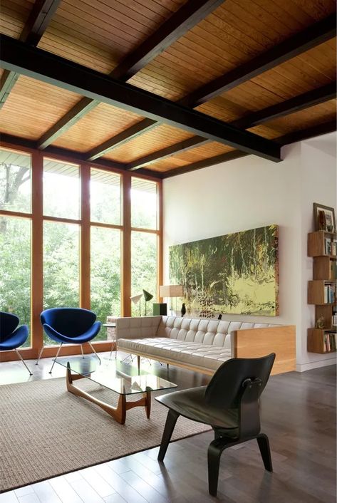 A Zig-Zag Roof, Cedar Ceilings, and Exposed Steel Beams Drew are Highlights of this Midcentury Home - Mid Century Home Exposed Wood Ceilings, Exposed Beams Ceiling, Exposed Ceilings, Midcentury House, Mcm House, Cedar Homes, Midcentury Home, Dean Martin, Split Level