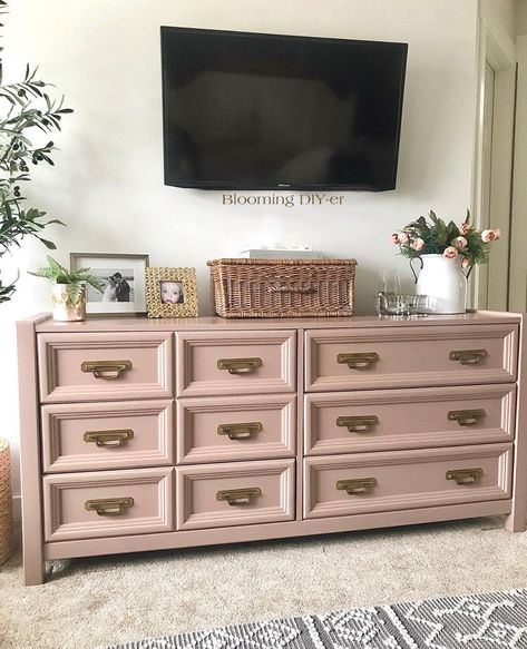 Light Pink Chalk Paint Furniture, Dusty Rose Painted Furniture, Blush Pink Rustoleum Chalk Paint, Dusty Pink Furniture Paint, Rustoleum Blush Pink Chalk Paint, Pink Chalk Paint Dresser, Dusky Pink Furniture, Pink Nursery Dresser, Blush Colored Furniture