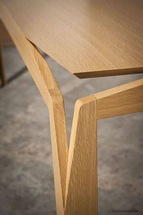 detail Easy Renovations, Wood Joints, Wood Joinery, Design Del Prodotto, Furniture Details, Furniture Inspiration, Projects Ideas, Wooden Table, Interior Furniture