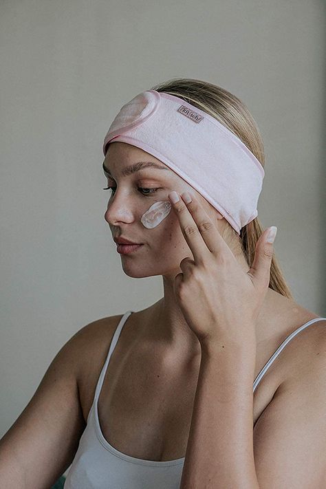 Facial Headband, Makeup Headband, Skincare Products Photography, Washing Face, Spa Headband, Applying Makeup, Skin Color Palette, Skin Care Steps, Hair Towel