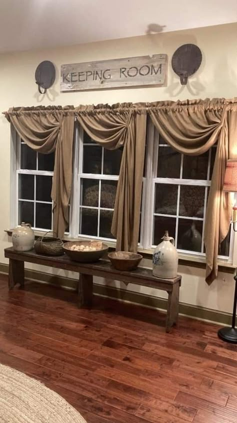 Rustic Curtain Ideas Living Room, Country Living Room Curtains Ideas, Primitive Office Decorating Ideas, Rustic House Curtains, Rustic Farmhouse Curtains, Rustic Window Treatments Farmhouse Style, Country Curtains Farmhouse Style, Primitive Curtain Ideas, Rustic Curtain Ideas