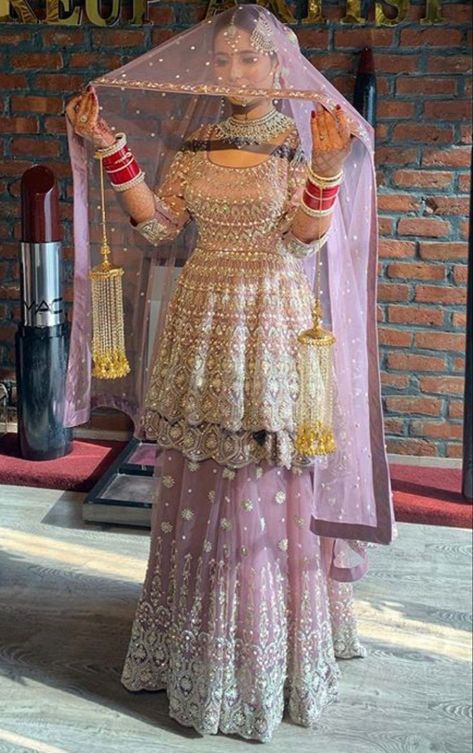 Heavy Anarkali Suits Wedding, Heavy Anarkali Suits, Anarkali Suits Wedding, Heavy Anarkali, Pakistani Embroidery, Punjabi Wedding Dress, Plazzo Dress, Embroidery Couture, Indian Anarkali