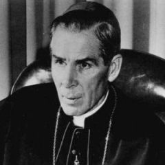 Discover Fulton J. Sheen famous and rare quotes. Share Fulton J. Sheen quotations about liberalism, soul and politics. "The rosary is the book of the blind..." Fulton Sheen Quotes, Fulton Sheen, Papa Francisco, Pope Francis, Blessed Mother, Roman Catholic, Catholic Faith, Catholic Church, Our Lady