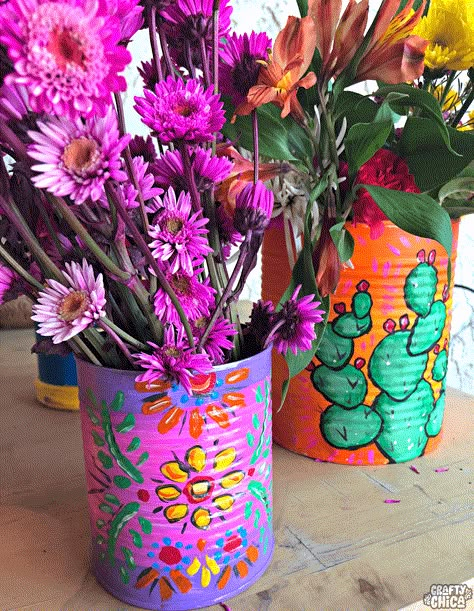 Painted Tin Cans - The Crafty Chica! Crafts, Latinx art, creative motivation Coffee Can Crafts, Plants Painting, Painted Tin Cans, Recycled Tin Cans, Tin Can Art, Recycled Tin, Tin Can Crafts, Can Drink, Painted Flower Pots