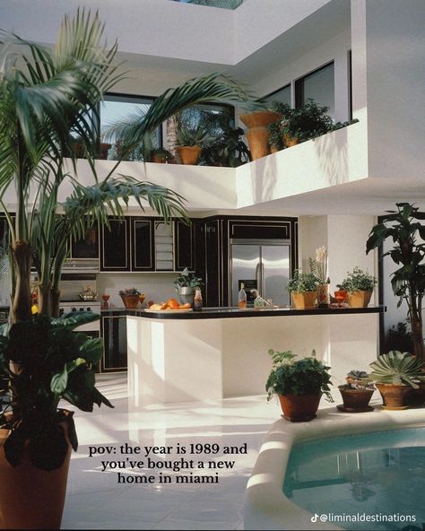 80s House Aesthetic, 80s Penthouse, Interior Decor Aesthetic, Home Design Luxury, 80s Miami, 1980s Home, Retro Homes, 90s House, 80s House