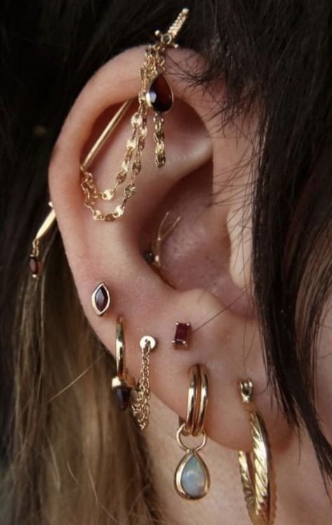 Tab Jewelry, Curated Ears, Ear Styling, Ear Curation, Piercing Inspiration, Ear Piercing Jewelry, Curated Ear, Ear Piercing Ideas, Cool Ear Piercings