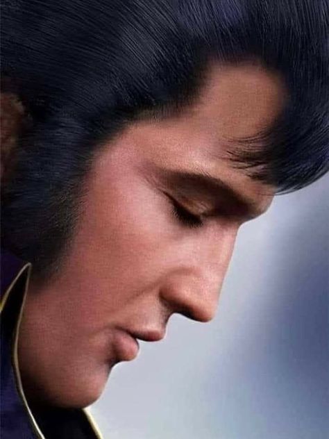 International Hotel Las Vegas, Elvis Birthday, Sara Lynn, If I Can Dream, Elvis Presley Memories, Elvis Presley Videos, Elvis Presley Family, King Elvis Presley, Male Singers