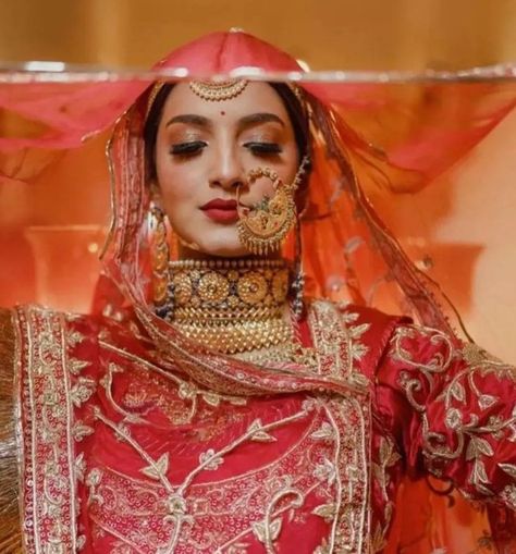 Top 15 Incredible Bridal Makeup Artists In Jaipur – Check It Out! - SetMyWed Digital Marketing Courses, Marketing Courses, Makeup Artists, Jaipur, Bridal Makeup, Check It Out, Digital Marketing, Makeup, Make Up