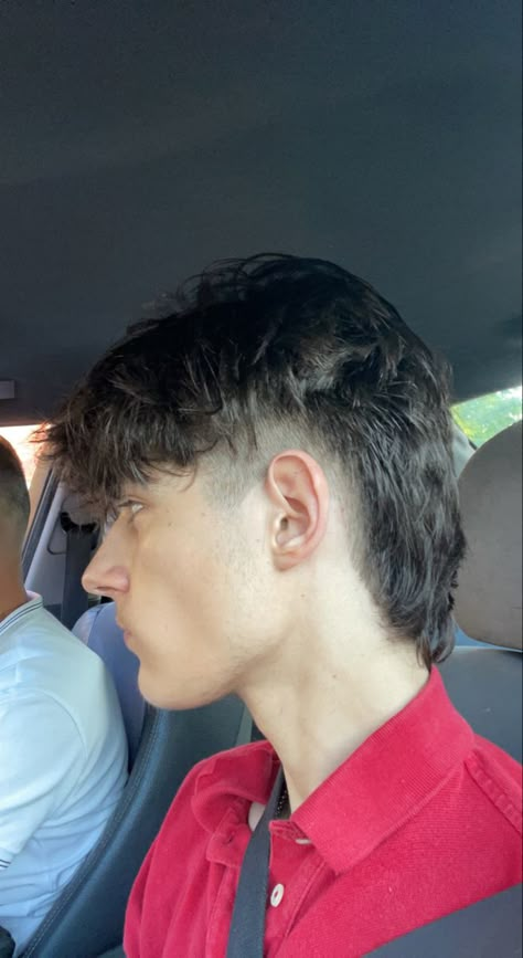 Fresh Mullet Men, Mens Haircuts Short Mullet, Skin Fade Mullet Men, Short Neat Hairstyles Men, Lazarbeam Mullet, Men’s Modern Mullet Straight Hair, Short Mulette Haircut Man, Short Straight Mullet Men, Short Mullet Straight Hair Men