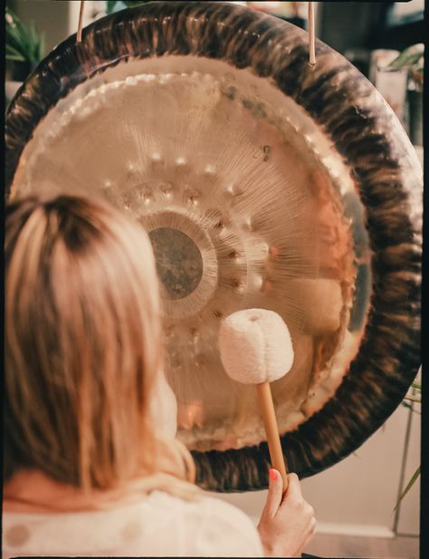 📸 of Maree by: @lilybw Hair & Makeup: @joannevcoleman⁠ for @goddesscharms Gong Bath Meditation, Gong Sound Healing, Gong Aesthetic, Coach Photoshoot, Gong Bath, Wellness Room, Bath Aesthetic, Spa Studio, Bath Photography