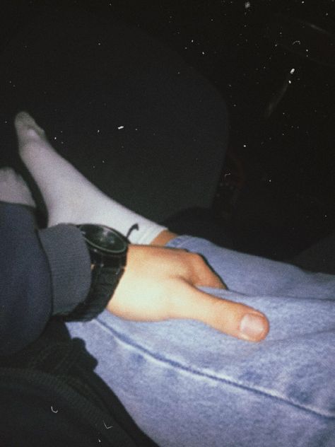 Guys Hand On Girls Thigh, Hand Holding Thigh, Holding Thigh, Guy Hands, Man Hand, Cute Relationship Texts, Male Hands, Relationship Texts, Hand Holding