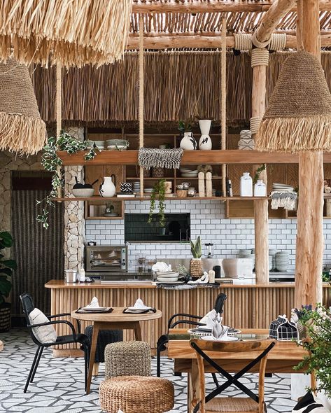 Beach Bar Design Ideas Interiors, Bamboo Cafe Design Ideas, Tiki Bar Ideas For Party, Bali Cafe Interior, Tiki Bar Ideas Diy, Home Beach Bar, Wall Retail Display, Bar Ideas For Party, Restaurant Concept Ideas