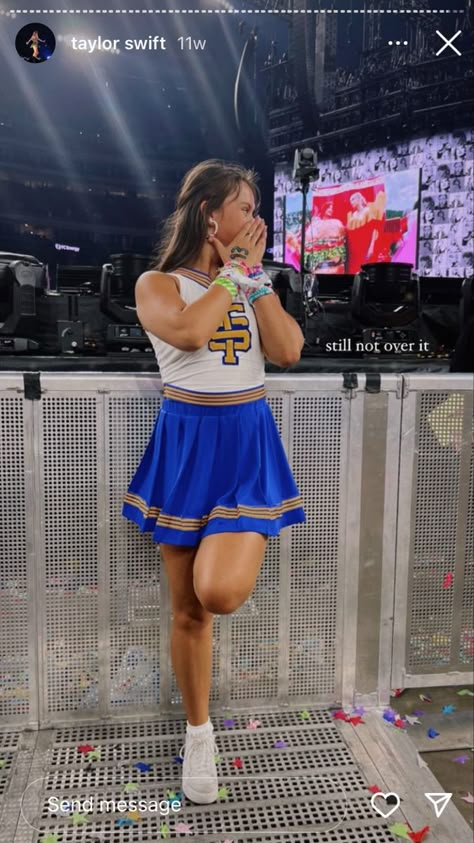 Eras Tour Outfits Cheerleader, Taylor Swift Cheerleader Outfit, Taylor Swift Cheerleader Costume, Eras Tour Outfit Ideas Trio, Eras Tour Outfits Ideas Reputation, Eras Tour Funny Outfits, Taylor Swift Outfit Recreation, Eras Tour Outfit Inspo 1989, 1989 Taylor Swift Outfits Concert