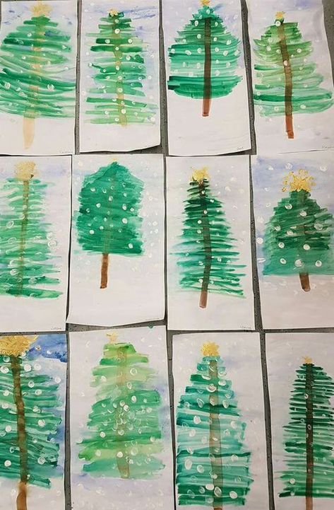 Christmas Art Projects, Winter Art Projects, Christmas Cards Kids, Christmas Kindergarten, Winter Watercolor, Christmas School, Winter Crafts For Kids, Preschool Christmas, Watercolor Trees