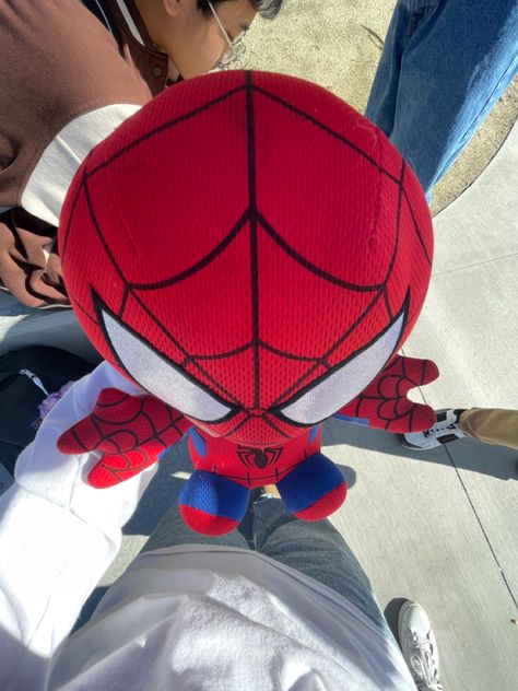 Spiderman Plush Wallpaper, Spider Man Plush Pfp, Spiderman Plush Aesthetic, Spiderman Plushie Pfp, Spiderman Plushies, Spiderman Merch, Spiderman Things, Y2k Spiderman, Spiderman Plush