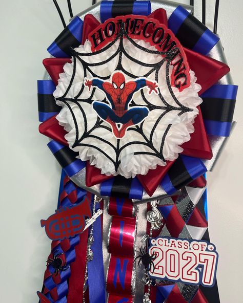 Spider-Man theme homecoming garter 💙❤️🕷️ #homecominggarters #spiderman #spidermangarter #bandhomecomimg Spider Man Theme, Homecoming Garter, Spiderman Gifts, Homecoming Mums, Sweet 16, Homecoming, Spiderman, Gifts, Quick Saves