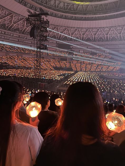 Kyocera Dome Osaka, Orange Ocean, Ocean Treasures, Concert Aesthetic, Osaka Japan, Osaka, Japan, Concert, Orange