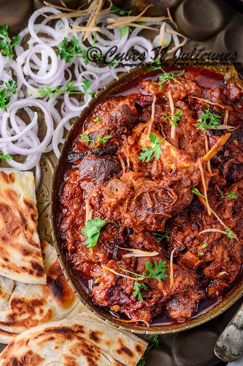 Bhuna Gosht - Cubes N Juliennes Bhuna Gosht Recipe, Bhuna Gosht, Pakistani Cooking, Gosht Recipe, Punjabi Cuisine, Goat Recipes, Mutton Recipes, Lamb Curry, Slow Cooked Lamb