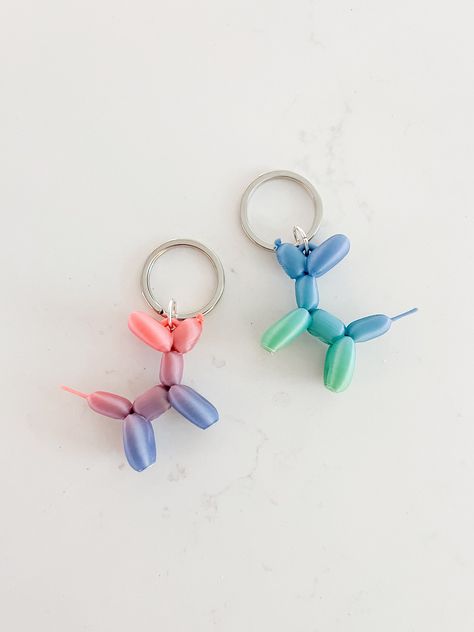 Balloon Dog Keychain, Cute Keychain, 3D Printed Keychain, 3D Printed, Cute, Gift for Her, Keychain, Cute Things, Balloon Animal, Dog, Retro Cute balloon obsession, in 3D printed form! Discover the whimsical charm of our 3D printed Balloon Dog keychain! Crafted with precision and creativity, our keychains are the perfect blend of fun and functionality. Add a playful touch to your keys or bags with our durable and delightful designs. Explore our collection today and elevate your accessories game with our unique 3D printed creations! These are made of Polylactic Acid. This is a recyclable, natural thermoplastic polyester that is derived from renewable resources such as corn starch or sugar cane. Want a custom color? Send me a message!  Yes - we offer bulk and wholesale as well! Our store is r 3d Printed Charms, 3d Printed Accessories, Cute Things To 3d Print, 3d Printed Keychain Ideas, Cute 3d Prints, 3d Print Keychain, 3d Printed Keychain, 3d Printed Things, 3d Printed Stuff