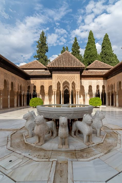 Alhambra Palace Architecture, Boho Hippie Fashion, Alhambra Spain, Architectural Orders, Alhambra Palace, Monumental Architecture, Alhambra Granada, Hippie Fashion, Al Andalus