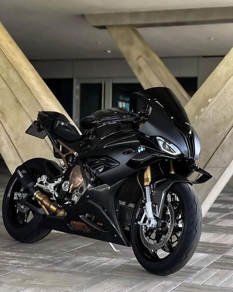 Big Bikes Motorcycles, Bike Bmw, Big Bike, Anime Photo Profile Dark, Bike Aesthetic, Custom Sport Bikes, Motorcycle Aesthetic, Pretty Bike, Bike Brands