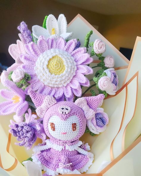 Finished these 2 Kuromi themed bouquets ❤️❤️ • • • • • • • • #crochetbouquet #crochetersofinstagram #crocheting #crocheting #crochet #crochetaddict #crochetbouquets #croche #crochê #crochet #yarn #yarnaddict #yarncraft #design #flowers #kuromi #sanrio #purple • • • • • yarns used: @ashleyscrochetph @circulo.usa @the.yarnbee Kuromi Outfit, Kuromi Sanrio, Crochet Bouquet, Crochet Stuff, Yarn Crafts, Crochet Designs, Crochet Yarn, Crochet Flowers, Bouquets