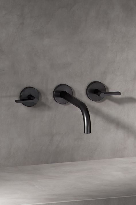 Black bathroom tap Sink Taps Bathroom, Gunmetal Faucet, Black Wall Mounted Faucet, Bathroom Taps Modern, Modern Masculine Bathroom, Masculine Bathroom Ideas, Federal House, Villa Inspiration, Black Bathroom Fixtures