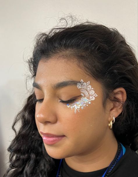 Gopi Dots Face Paintings, Gopi Dots, Adult Face Painting, Glitter Bar, Concert Makeup, Desi Dress, Face Painting Easy, Face Paintings, Face Painting Ideas