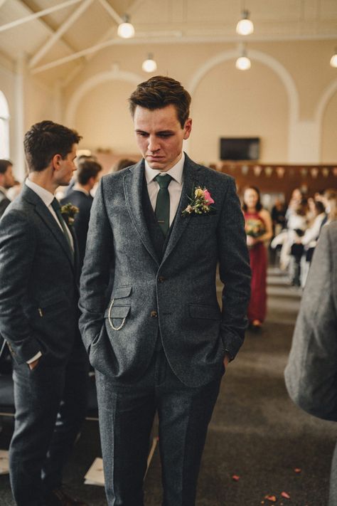 Charcoal Grey Suit Wedding, Charcoal Groomsmen, Charcoal Suit Wedding, Gray Tweed Suit, Wedding Suit Ideas, Grey Wedding Suit, Charcoal Wedding, Beach Wedding Groom, Grey Tweed Suit