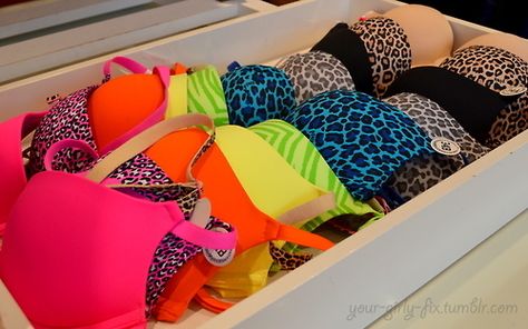 organization Neon Bra, Pretty Bras, Victoria Secret Pink Bras, Vs Bras, Pink Nation, Cute Bras, Moda Chic, Pink Outfits, Victoria Secret Bras