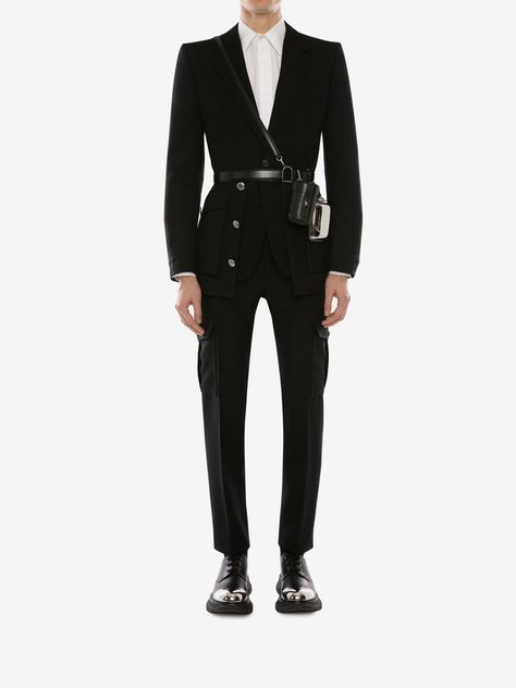 Black Tie Outfit, Soft Boy Outfits, Black Tie Outfits, Suit For Men Wedding, Tie Outfit, Black Alexander Mcqueen, Outfit 2023, Mcqueen Fashion, Mens Fashion Inspiration