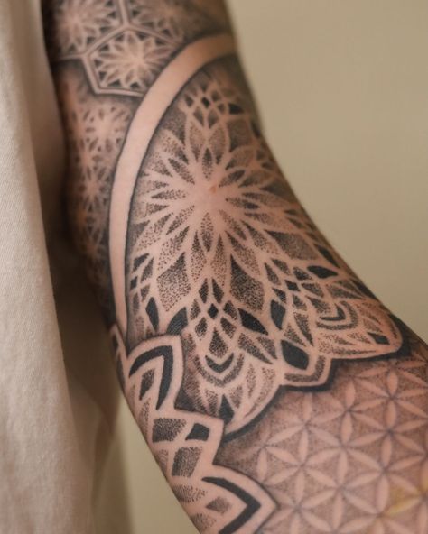 Patterns and mandala’s ❤️ . . . . . #tattoosleeve #mandalasleeve #geometrytattoo #geometricpattern #geometricpatterntattoo #dotworkers #dotworktattoos #patterntattoo #sacredgeometrytattoos #floweroflifetattoo #zwolletattoo #tattoozwolle Geometry Tattoo Design Pattern, Mandala Sleeve Tattoo Design, Sacred Geometry Tattoo Women, Dotwork Pattern Tattoo, Pattern Sleeve Tattoo, Mandala Dotwork Tattoo Design, Sleeve Mandala Tattoo, Mandala Style Tattoo, Geometric Dotwork Tattoo