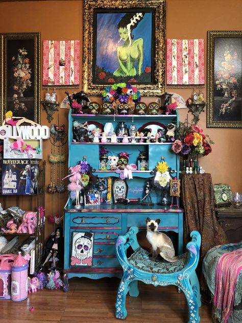 Half Goth Half Pastel Room, Retro Goth Decor, Pastel Goth Apartment, Pastel Witch Decor, Pastel Goth Interior Design, Bright Gothic Decor, Rainbow Goth Decor, Goth Craft Room, Maximalist Goth Decor