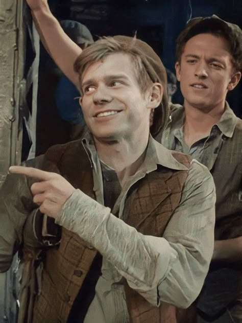 HD PHOTOS Crutchie Newsies Aesthetic, Crutchy Newsies, Crutchie Newsies Broadway, Elmer Newsies, Newsies Characters, Newsies Crutchie, Crutchie Morris, Crutchie Newsies, Newsies Wallpaper